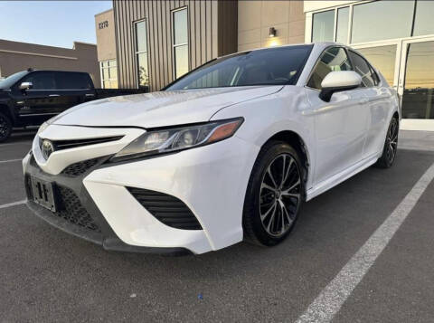 2018 Toyota Camry SE FWD photo