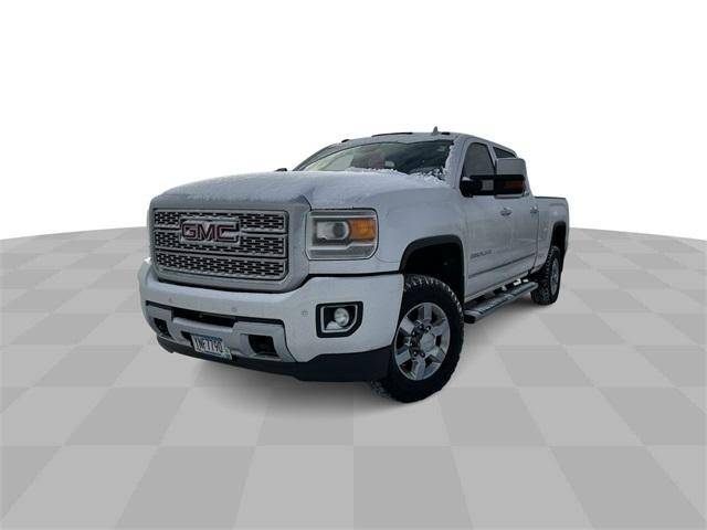 2018 GMC Sierra 3500HD Denali 4WD photo