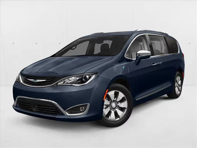 2018 Chrysler Pacifica Minivan Hybrid Touring L FWD photo