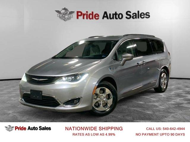2018 Chrysler Pacifica Minivan Hybrid Touring L FWD photo