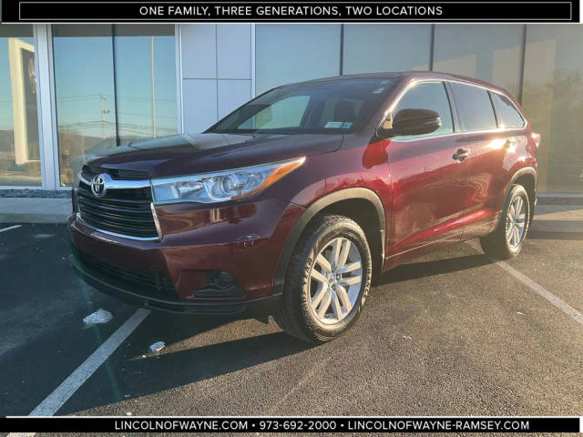 2015 Toyota Highlander LE AWD photo