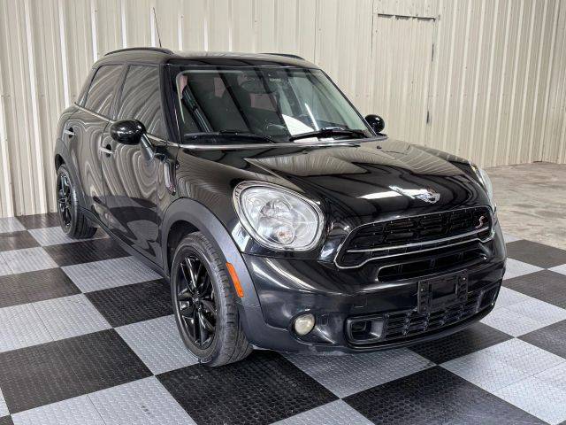 2015 MINI Countryman S FWD photo