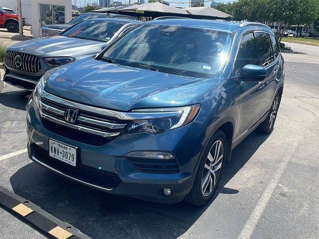 2018 Honda Pilot Touring AWD photo