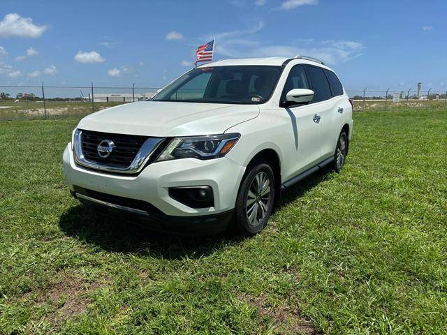 2018 Nissan Pathfinder SL 4WD photo