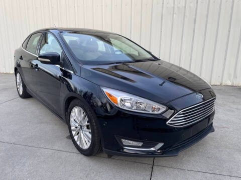 2018 Ford Focus Titanium FWD photo