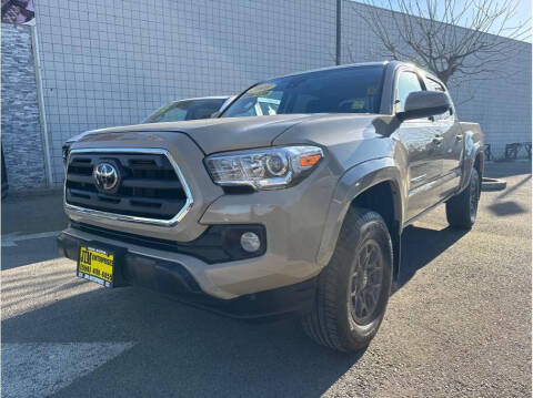 2018 Toyota Tacoma SR5 RWD photo