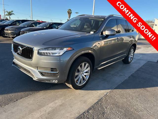 2018 Volvo XC90 Momentum AWD photo