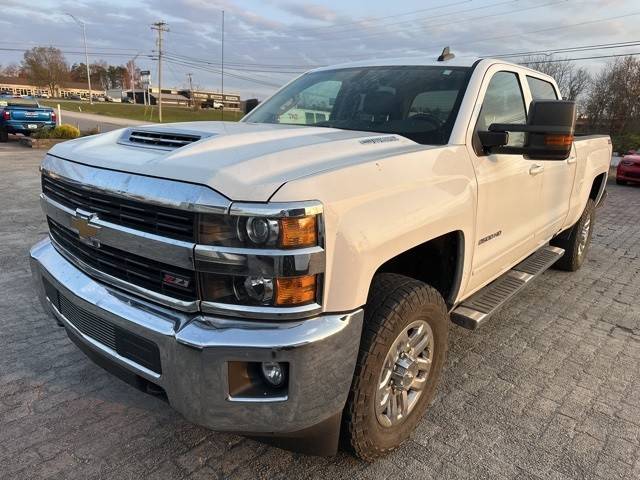 2017 Chevrolet Silverado 2500HD LT 4WD photo