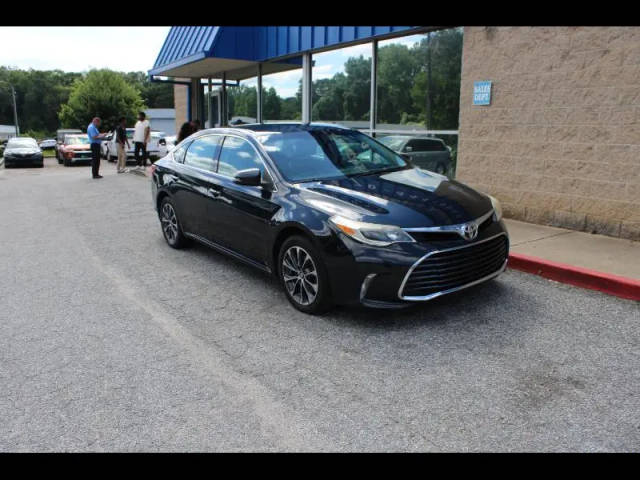 2016 Toyota Avalon XLE FWD photo