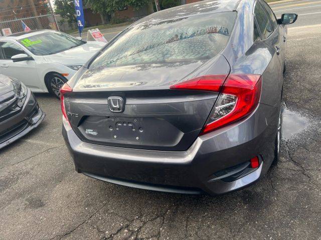 2018 Honda Civic LX FWD photo