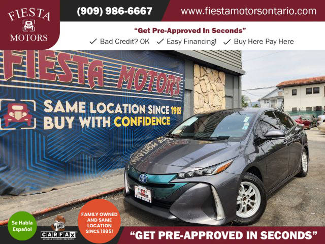 2017 Toyota Prius Prime Premium FWD photo