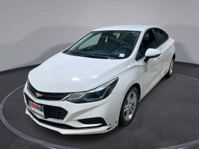 2017 Chevrolet Cruze LT FWD photo