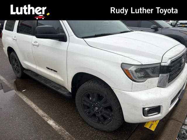 2018 Toyota Sequoia TRD Sport 4WD photo