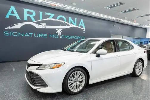 2018 Toyota Camry XLE FWD photo