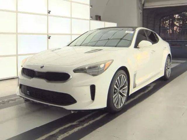 2018 Kia Stinger Premium AWD photo