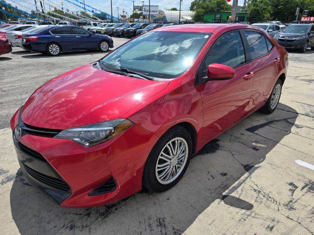 2018 Toyota Corolla LE FWD photo