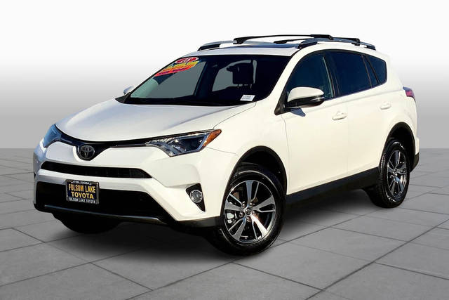 2018 Toyota RAV4 XLE AWD photo