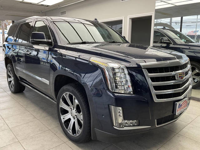 2018 Cadillac Escalade Premium Luxury 4WD photo