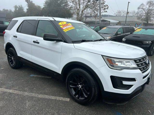 2017 Ford Explorer Base FWD photo