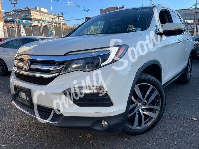 2018 Honda Pilot Touring AWD photo