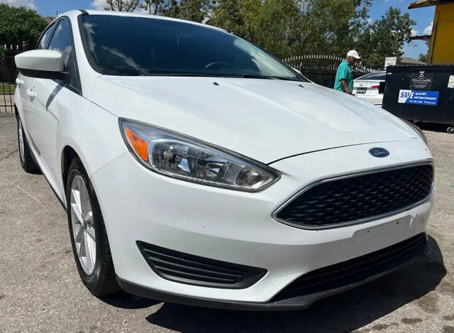 2018 Ford Focus SE FWD photo