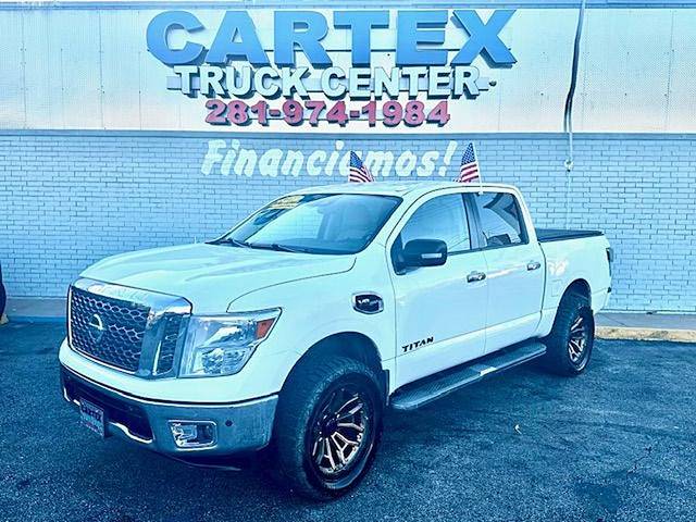 2017 Nissan Titan SV RWD photo