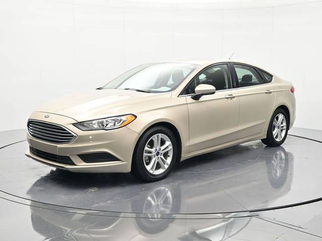 2018 Ford Fusion SE FWD photo