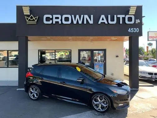 2018 Ford Focus ST FWD photo