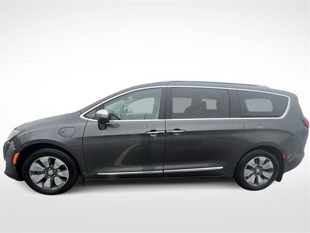 2018 Chrysler Pacifica Minivan Hybrid Limited FWD photo