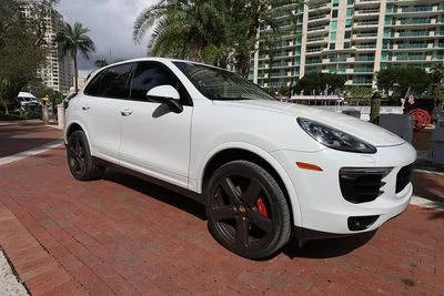 2018 Porsche Cayenne Platinum Edition AWD photo