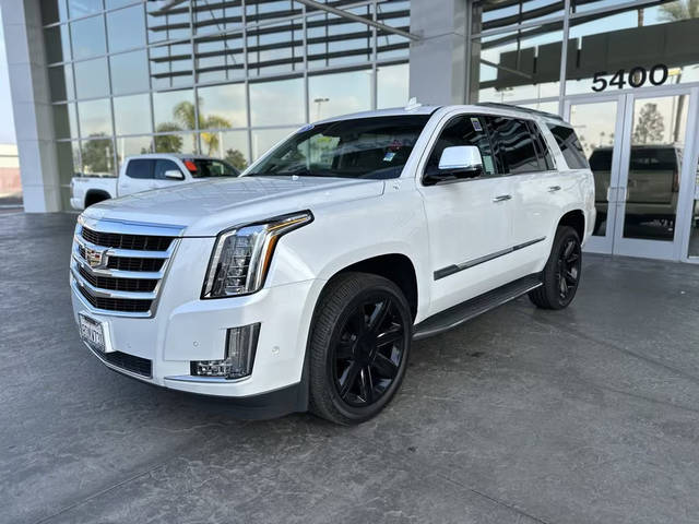 2018 Cadillac Escalade Luxury RWD photo