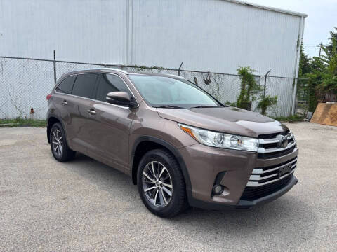 2018 Toyota Highlander XLE FWD photo