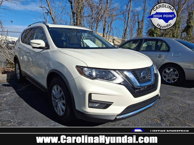 2018 Nissan Rogue SV FWD photo