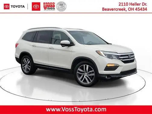 2017 Honda Pilot Touring AWD photo