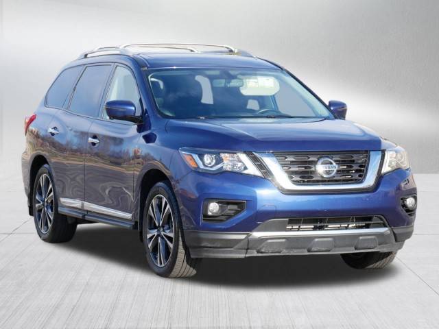 2017 Nissan Pathfinder Platinum 4WD photo