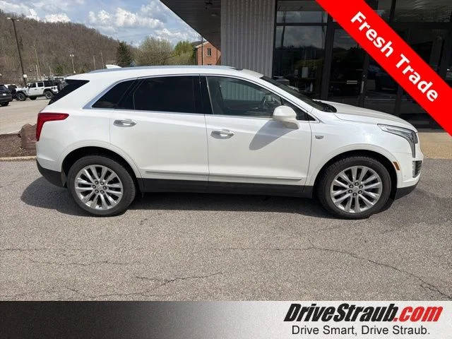 2017 Cadillac XT5 Platinum AWD AWD photo