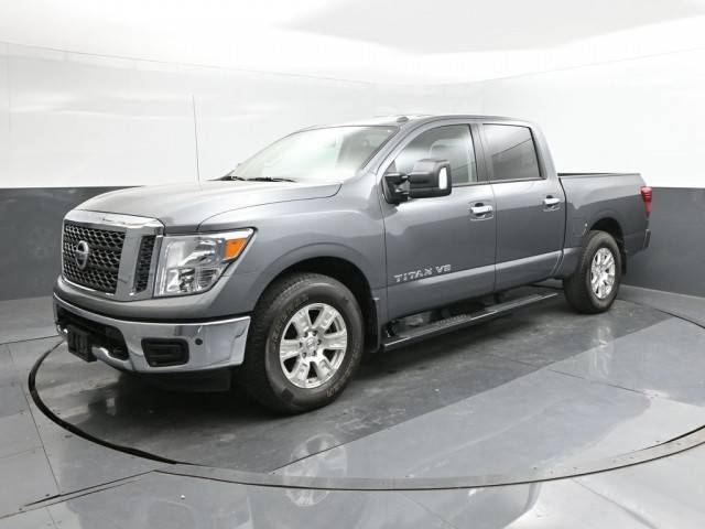 2018 Nissan Titan SV RWD photo