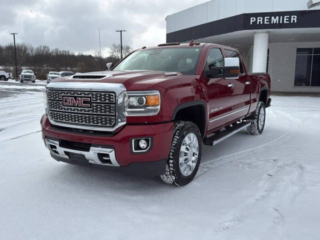 2018 GMC Sierra 2500HD Denali 4WD photo