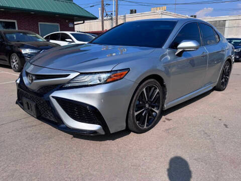 2018 Toyota Camry XSE FWD photo