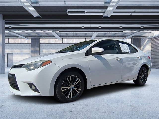 2016 Toyota Corolla LE Plus FWD photo