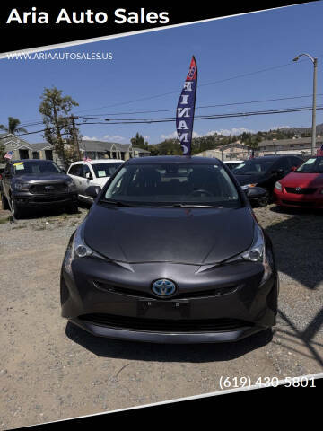 2018 Toyota Prius Two FWD photo