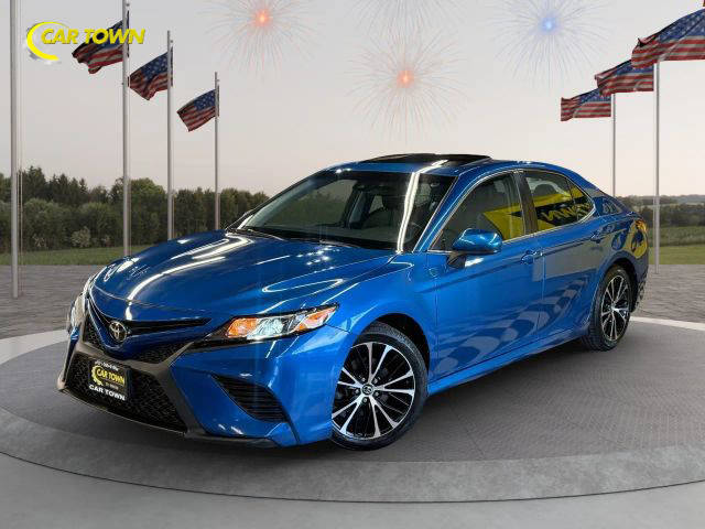 2018 Toyota Camry SE FWD photo