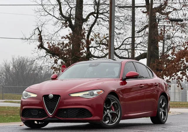 2018 Alfa Romeo Giulia Ti Sport AWD photo