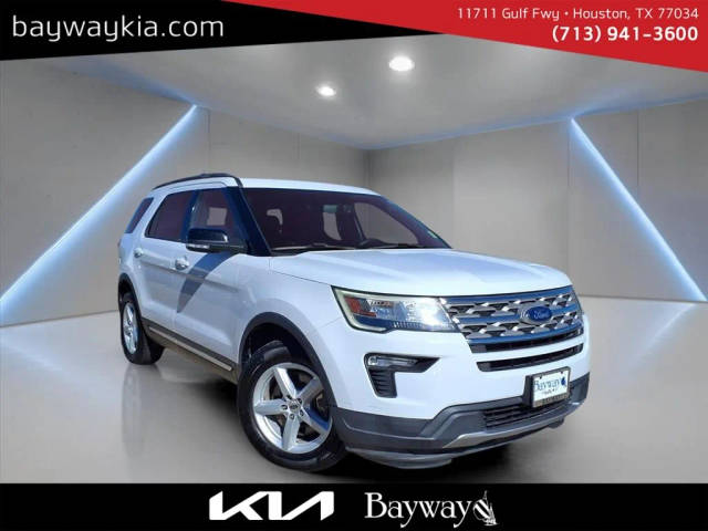 2018 Ford Explorer XLT FWD photo