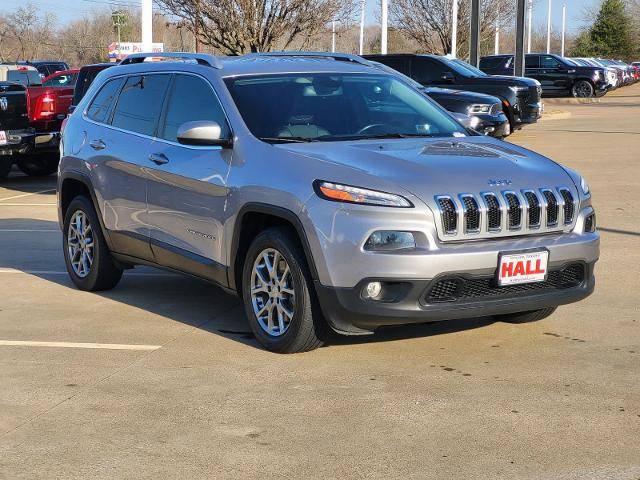 2018 Jeep Cherokee Latitude Plus FWD photo