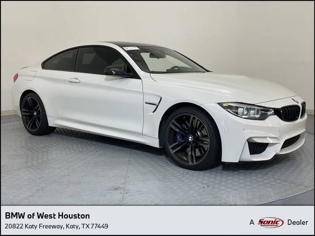 2018 BMW M4  RWD photo