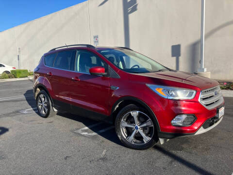 2018 Ford Escape SEL FWD photo