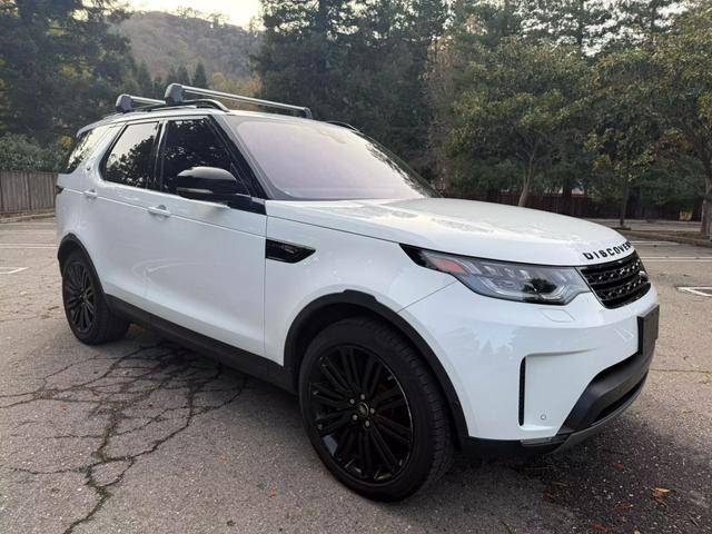 2017 Land Rover Discovery HSE Luxury 4WD photo
