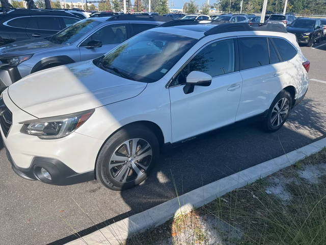 2018 Subaru Outback Limited AWD photo