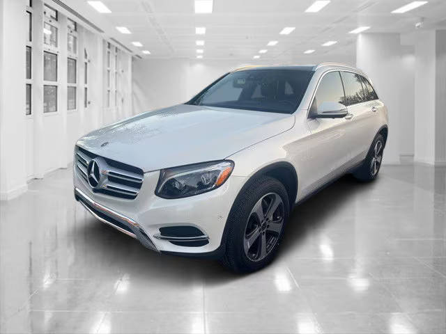 2018 Mercedes-Benz GLC-Class GLC 300 RWD photo